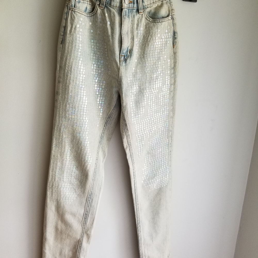 👖BDG BY URBAN OUTFITTERS HIGH WAISTED MOM JEANS